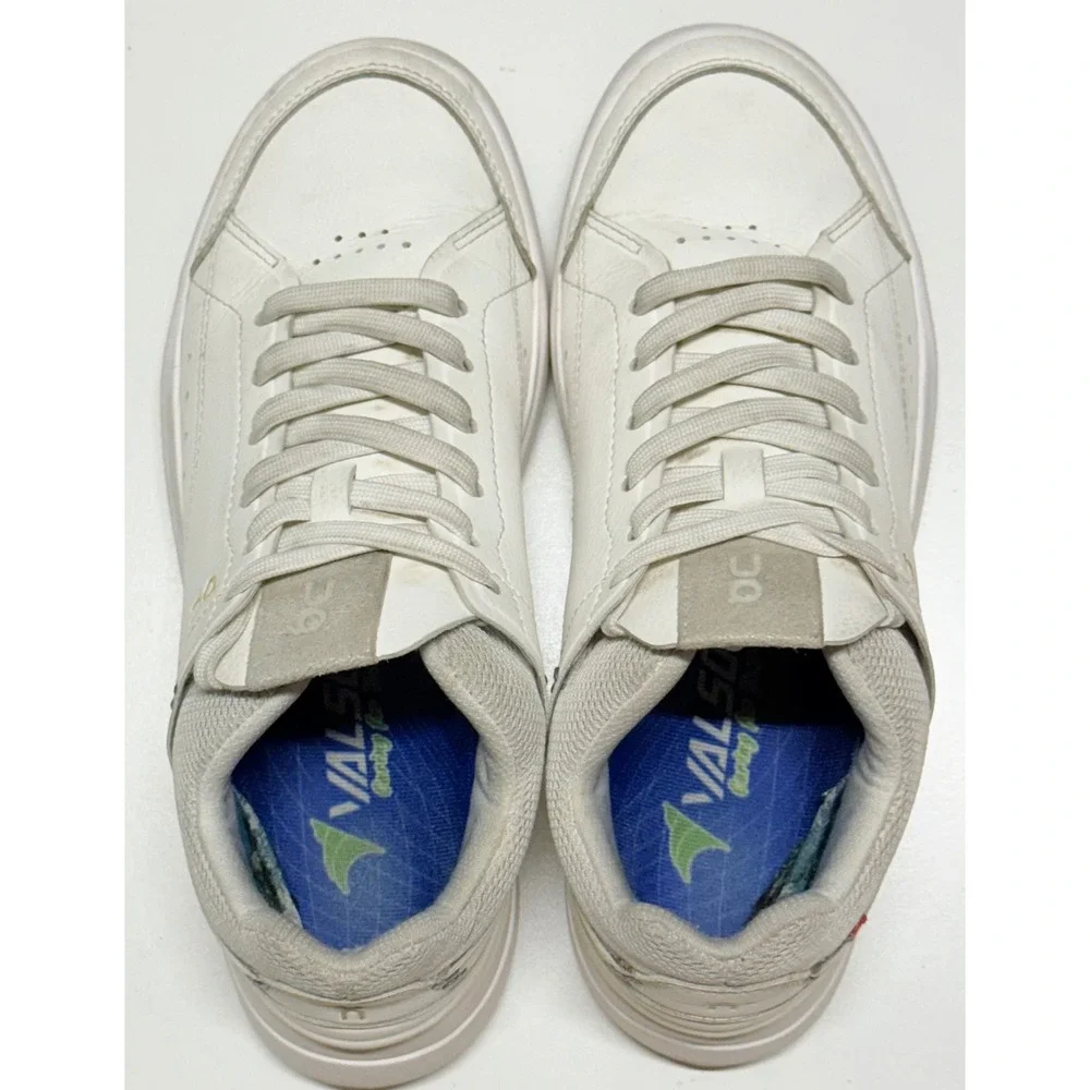 On Running The Roger Centre Court White Ivory Vegan Leather Sneakers Womens 6